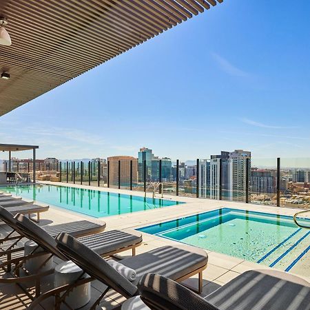 Global Luxury Suites At Downtown Phoenix Buitenkant foto