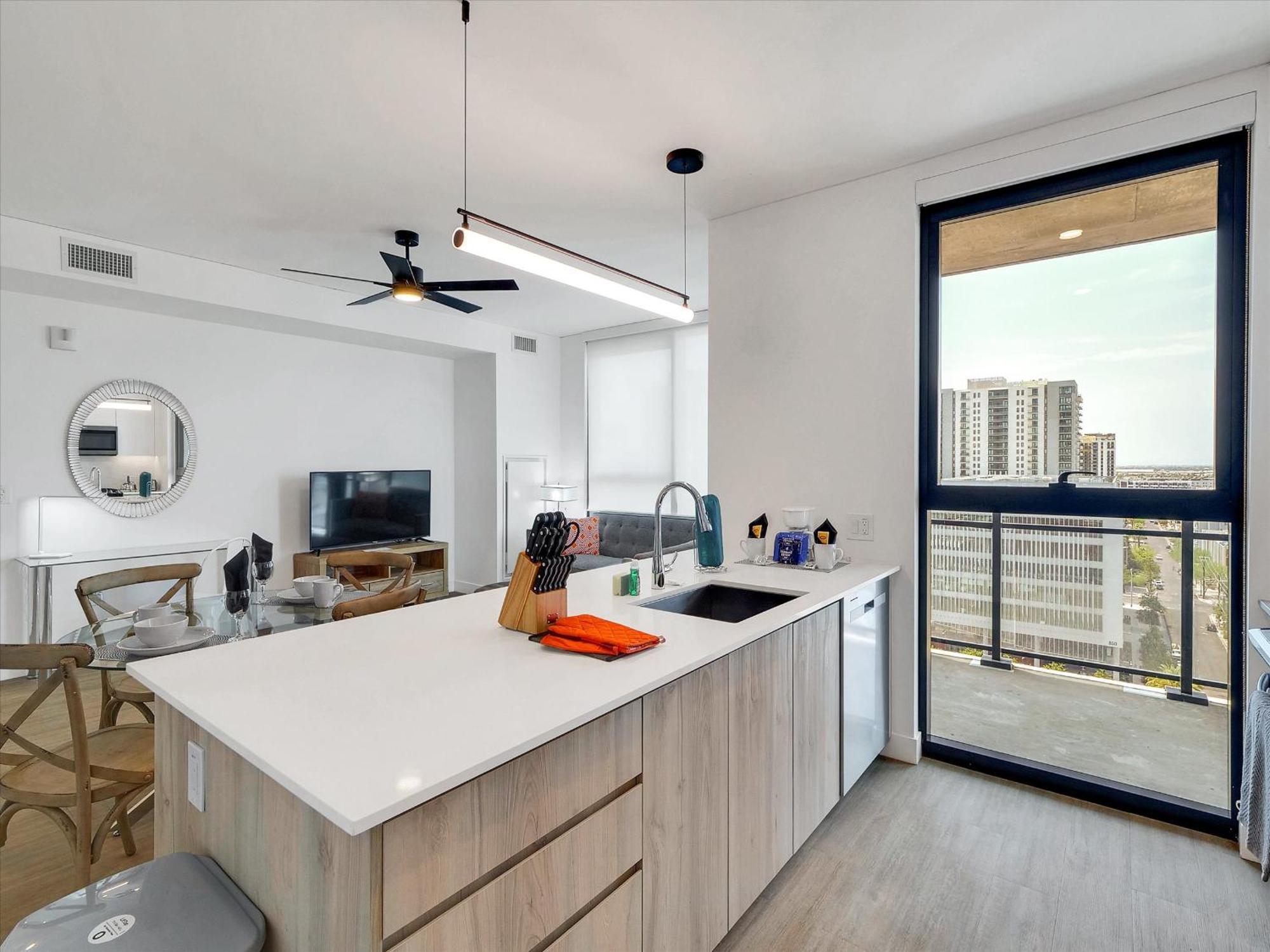 Global Luxury Suites At Downtown Phoenix Buitenkant foto