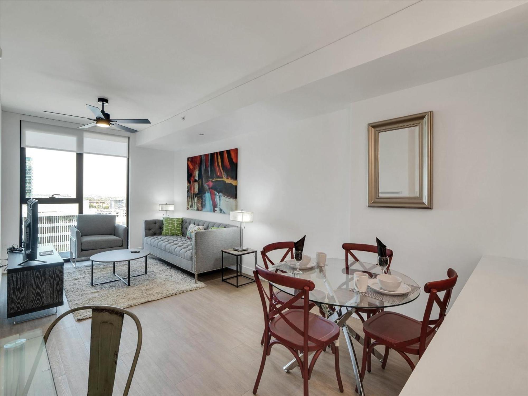 Global Luxury Suites At Downtown Phoenix Buitenkant foto